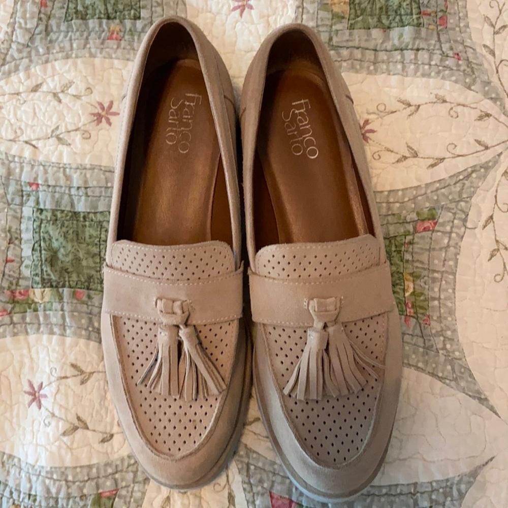 Franco Sarto Taupe Tan Suede Loafers. 10M